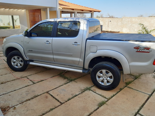 Toyota Hilux 4x4 2011