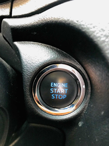 Imagem 8 de 15 de Toyota Yaris 1.5 16v Sedan Xs Mul
