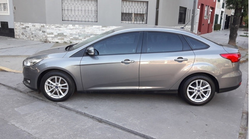 Ford Focus III 1.6 Sedan S