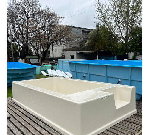 Mini Piscina De Fibra Modelo Mónaco