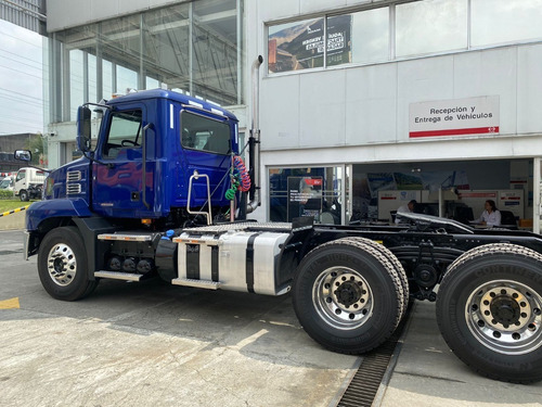 Imagen 6 de 22 de Mack Anthem Euro 5
