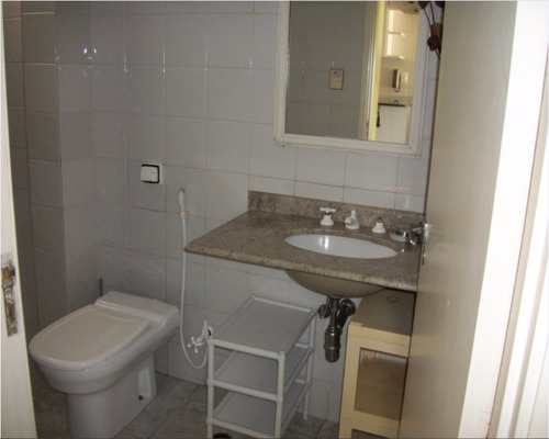 Imagem 7 de 21 de Mobiliado Com Geladeira, Fogão, Maq De Lavar Roupa, Pronto Para Morar Com 1 Dormitório, 1 Sala, 1 Banheiro. Excelente Localização. 50,00 M2 Útil - L210 - 2851428