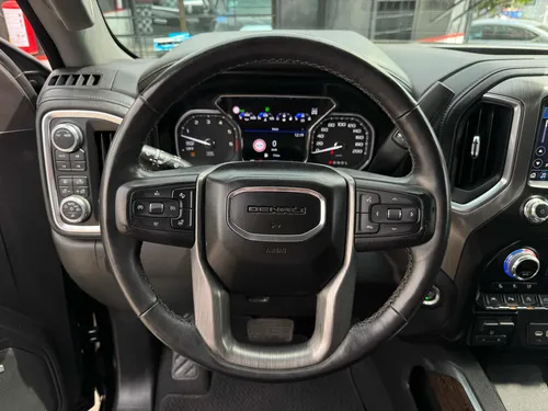GMC Sierra 6.2 Denali Dvd At
