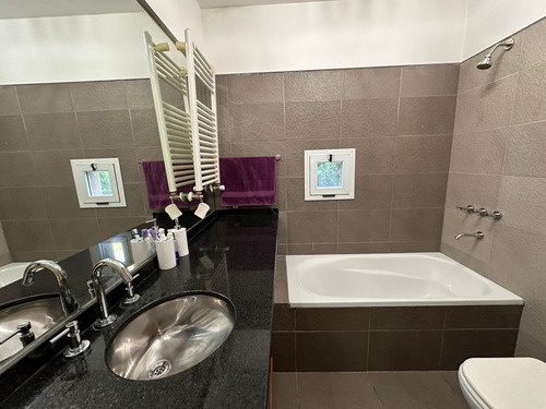 Casa En Venta 5 Dormitorios En Barrio Privado Aguadas - Funes