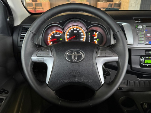 Toyota Hilux 3.0 SRV 4X4 CD 16V TURBO INTERCOOLER DIESEL 4P AUTOMÁTICO