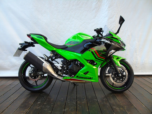 Kawasaki Ninja 400 Krt Réplica