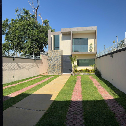 Excelente Casa En Pedregal De Las Fuentes Jiutepec,