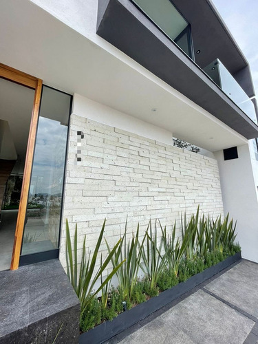Imagen 13 de 29 de En Venta Espectacular Casa En Altozano