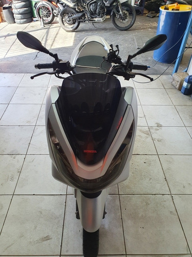 Imagem 3 de 7 de Honda Pcx 150 Automática
