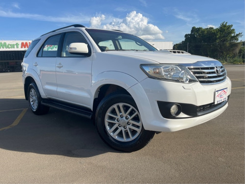 Toyota Hilux SW4 3.0 SRV 4X4 16V TURBO INTERCOOLER DIESEL 4P AUTOMÁTICO