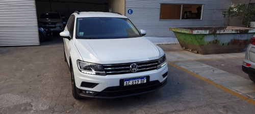Imagen 17 de 22 de Volkswagen Tiguan Trendline 2018 1.4t 3 Filas La Mejor Us