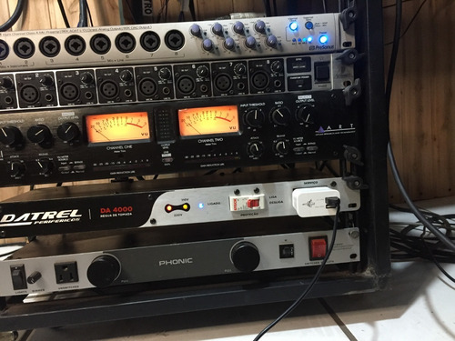 Pre Amplficador E Compressor 02 Canais Art Pro Vla Il