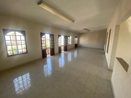 Casa En Venta En Veracruz Con Hab En P.b. Col Centro