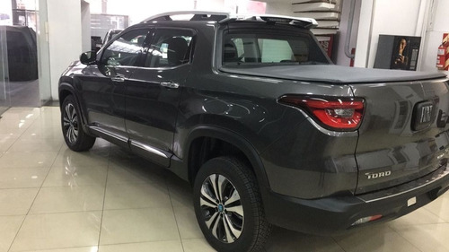 Imagen 8 de 15 de Fiat Toro Volcano 2.0 170cv 4x4 At9 My22