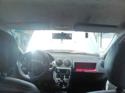 Renault Logan 1.4 Expression