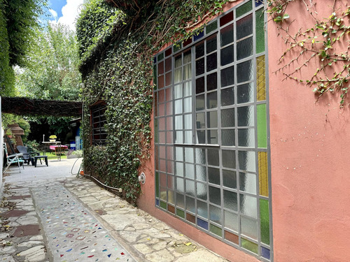 Casa 3 Ambientes + Casa 2 Ambientes Al Fono En Palomar Ideal Dos Familias O Para Uso Profesional.