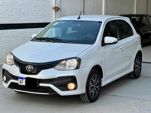 Imagen 2 de 21 de Toyota Etios 2022 1.5 Xls At