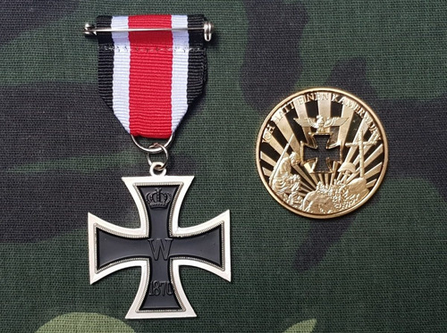 Medalla Y Moneda Cruz De Hierro Ejercito Alemán Guerra