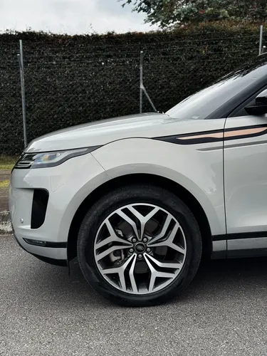 Range Rover Evoque Bronze Collection Hibrida 2023