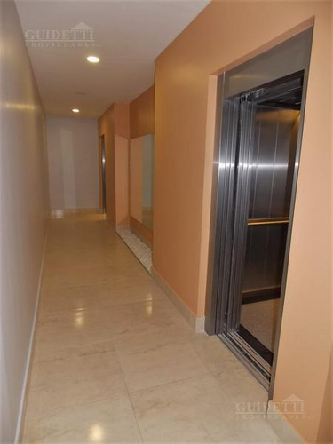 Semipiso A Estrenar 4 Ambientes 110m2 Balcon Aterrazado - Flores