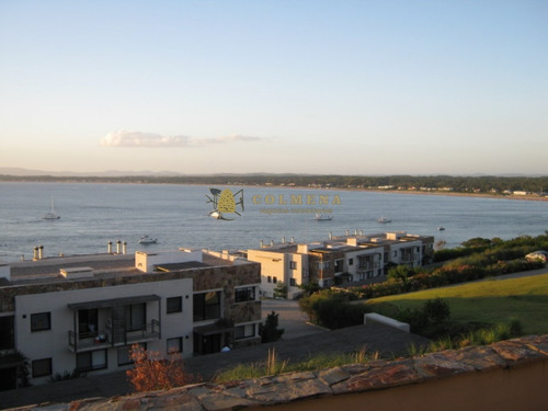 Apartamento En Venta Y Aqluiler, Punta Ballena, Punta Ballena, 2 Dormitorios.- Ref: 3929