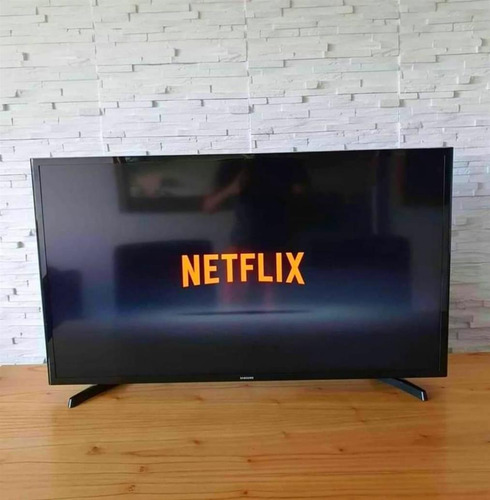 Imagen 2 de 5 de Smart Tv Samsung 40 - Simil A Nueva -