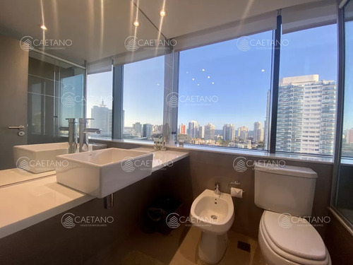 Venta Apartamento 3 Dormitorios. Playa Mansa, Punta Del Este