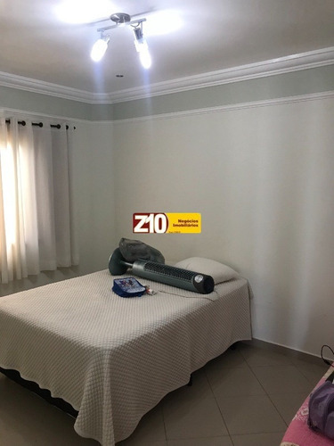 Ch01676 - Terras De Itaici - At 1.000m², Ac 169,17m² - 03 Dormitórios Sendo 02 Suítes Uma Máster Com Closet E Armários, Sala De Tv, Sala De Estar. - Ch01676 - 32045397