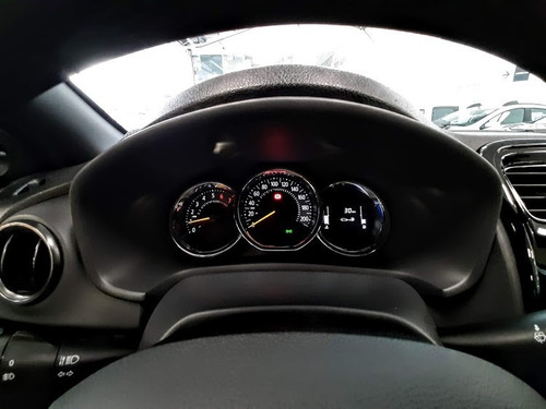 Imagen 14 de 23 de Renault Stepway Zen 1.6sce Tasa 19.9% (dm)
