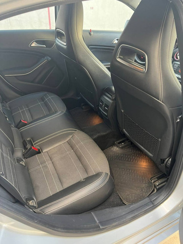 Imagen 8 de 16 de Mercedes A200 2017