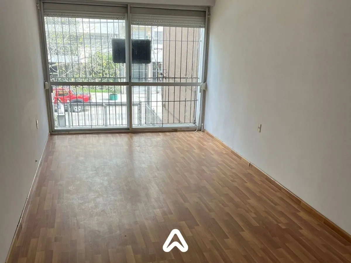 Alquiler Apartamento 3 Dormitorios 2 Baños Pocitos Montevideo · Foto 2