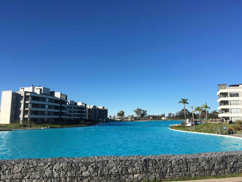 Oportunidad Tu Departamento Con Cochera, Balcon Y Parrilla. Condominio Con Playa Pilar Lagoon