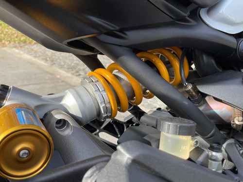 Ducati Monster 1200s