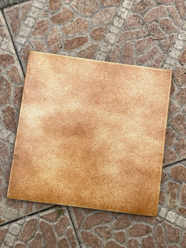 Imagen 3 de 3 de Ceramica Marron 20 X 20