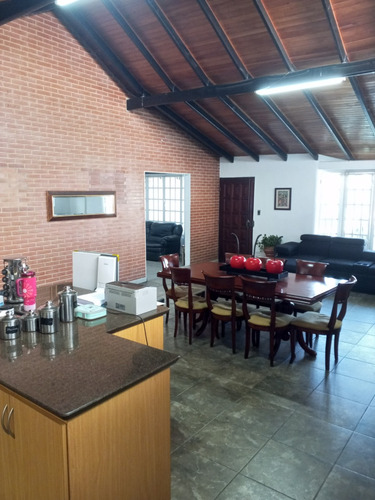 Best House Vende Hermosa Y Cómoda Casa En Colinas De Carrizal, Sector Las Peritas.