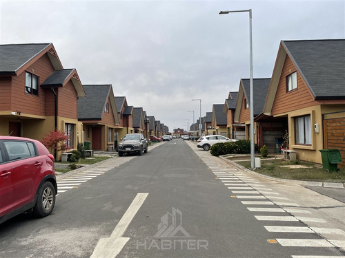 Casa En Venta De 3 Dorm. En Talca