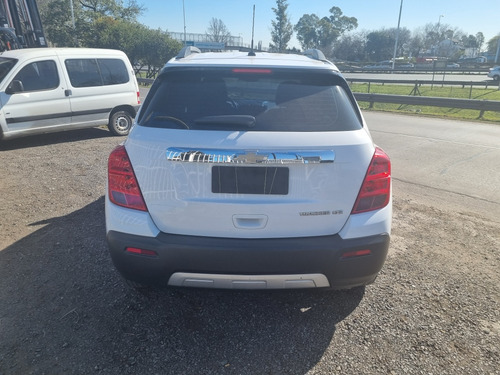 Imagen 9 de 15 de Chevrolet Tracker 2016 1.8 Ltz Fwd Mt 140cv