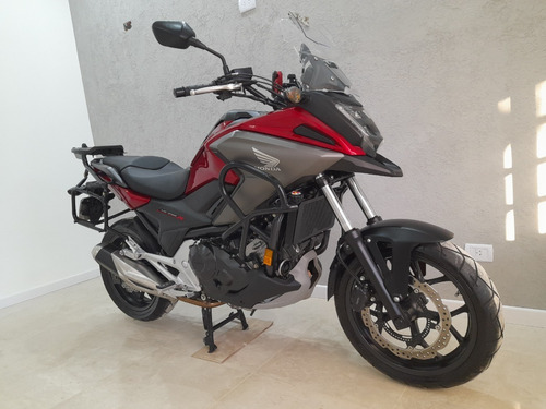 Imagen 2 de 15 de Honda Nc750 -único Dueño-