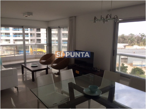 Imagen 1 de 24 de Apartamento En Edificio Con Todos Los Servicios