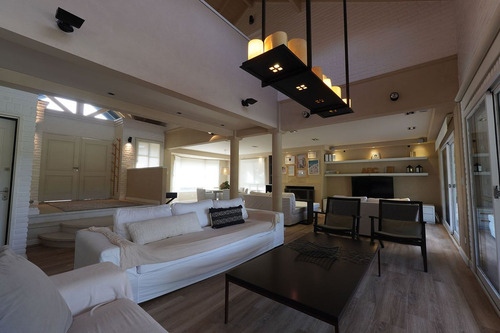 Casa En Venta 7 Dormitorios En Los Cardales C.c.
