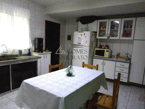 Imagem 1 de 10 de Sobrado Para Venda No Parque São Vicente Em Mauá - Sp - Com Dois Dormitórios, Uma Suíte, Um Banheiro, Um Lavabo, 5 Vagas De Garagem - So00428 - 70041527