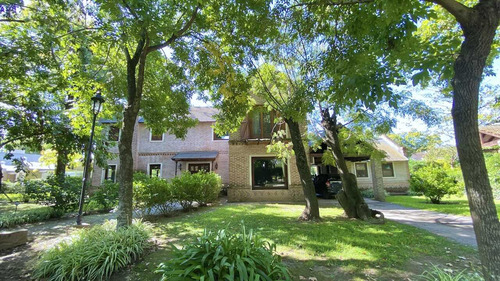 Casa En Venta En Barrio El Pato Verde Muñiz