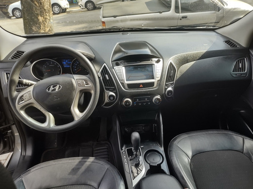 Imagem 10 de 13 de Hyundai Ix35 2016 2.0 Gls 2wd Flex Aut. 5p 169 Hp