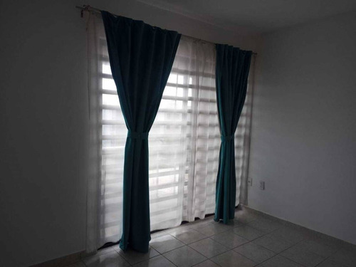 Imagen 3 de 10 de Casa De Dos Plantas En Coto Privado...