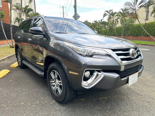 Toyota Fortuner 2.7l