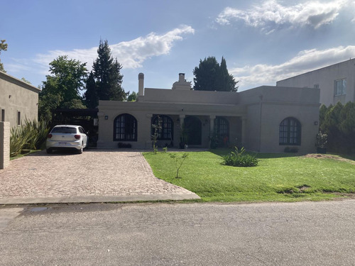 Casa - Los Cardales