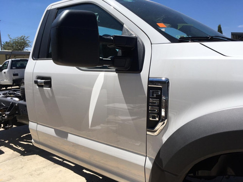Imagen 4 de 10 de F-550 Ktp Xl 7.3l Gas At A/a 2022