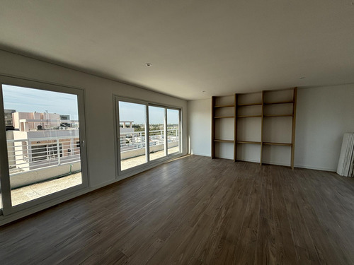 Departamento En Alquiler En Skyroof, Nordelta