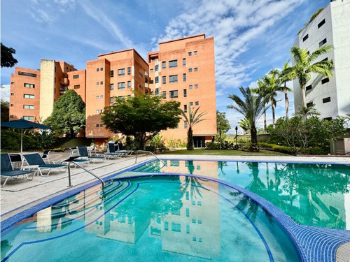 Se Alquila Apto 155m2 3h+s/4b/2p Colinas De Valle Arriba