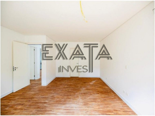 Imagem 11 de 18 de Casa Em Condomínio No Ibirapuera Com 355m² De Área Constuída, 3 Suítes, 04 Vagas De Garagem No Sub Solo Jardim Privativo Com Piscina, Condomínio: R$ 2.000,00 Iptu: (não Desmembrado - Ca00604 - 693591
